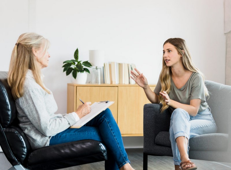 psihoanaliza pomaga ozavestiti določene težave